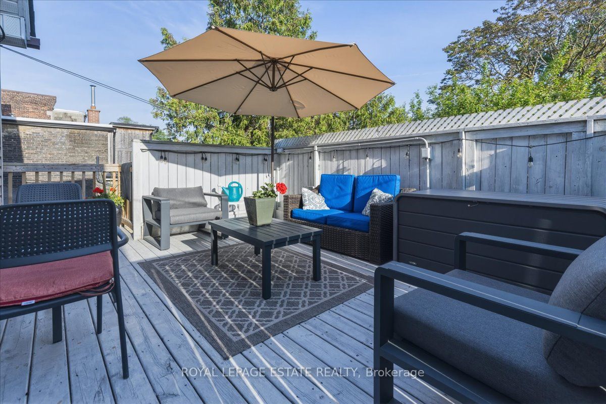1398 Queen Street E Property Photo 16