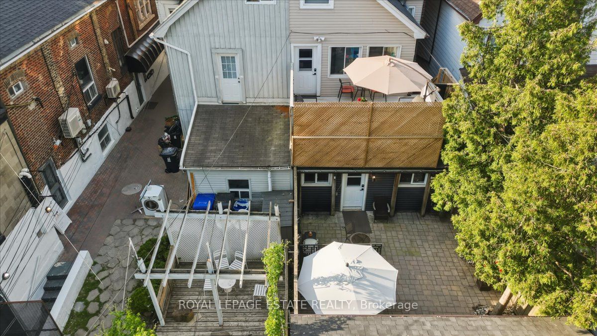 1398 Queen Street E Property Photo 17