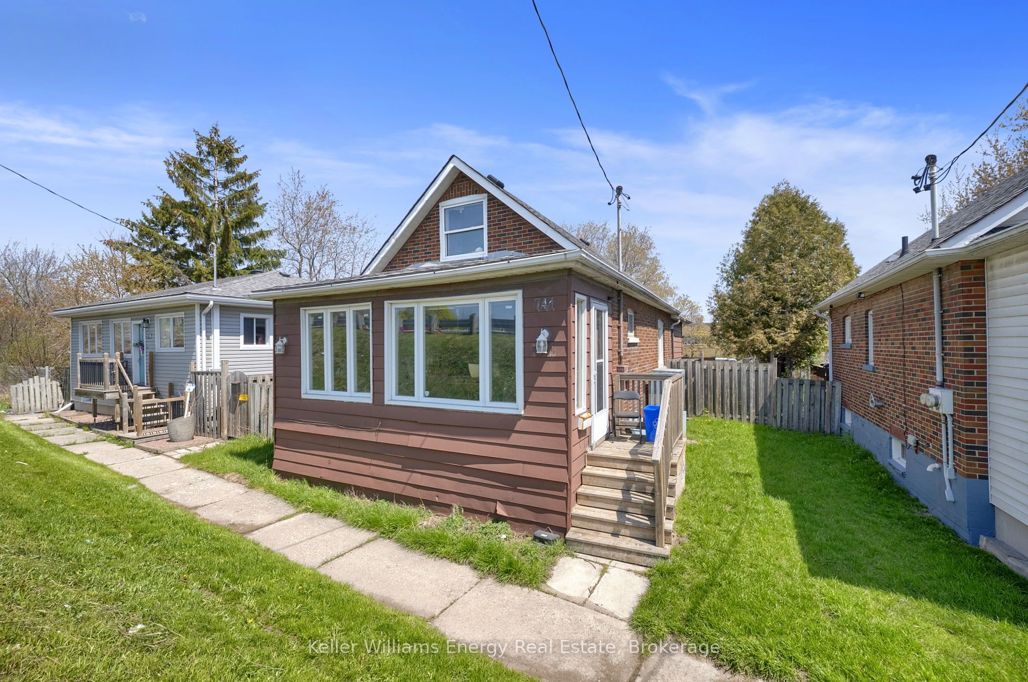 741 Ritson Road S Property Photo 2