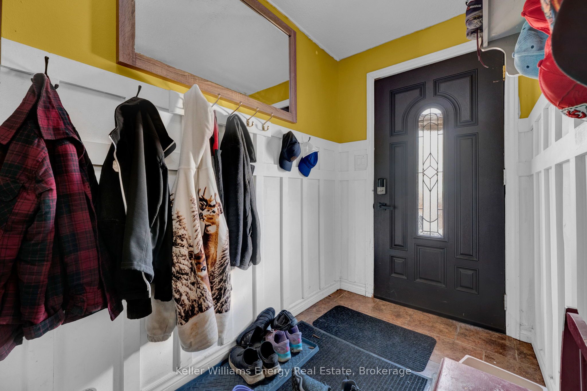741 Ritson Road S Property Photo 3