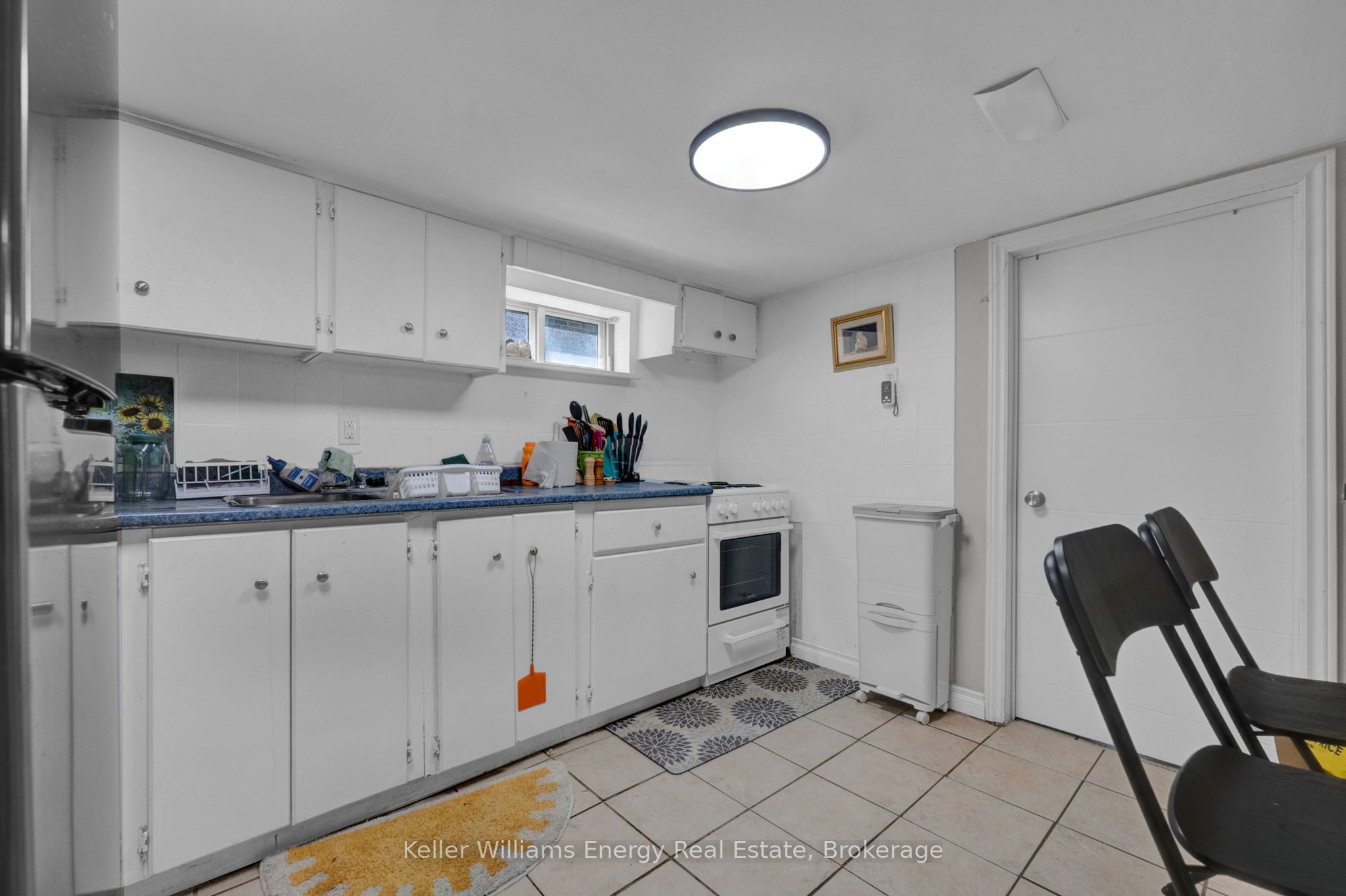 741 Ritson Road S Property Photo 21