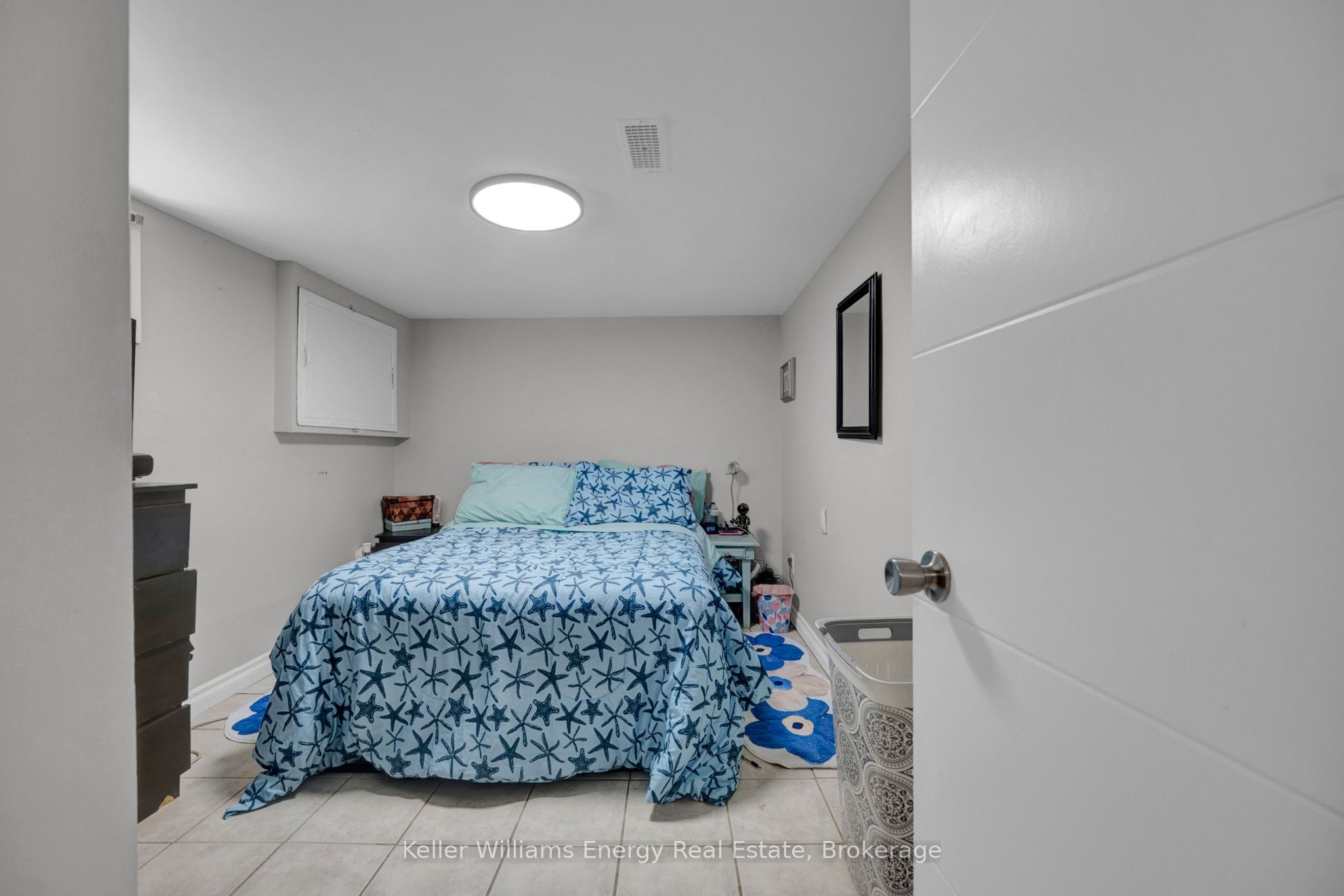 741 Ritson Road S Property Photo 23