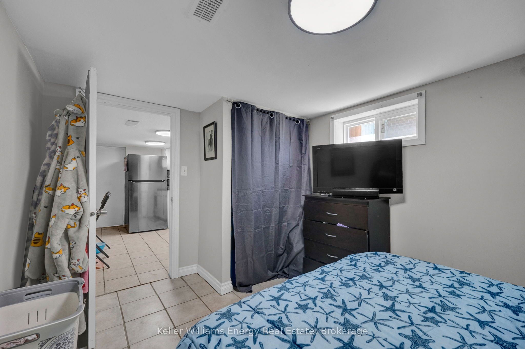 741 Ritson Road S Property Photo 24