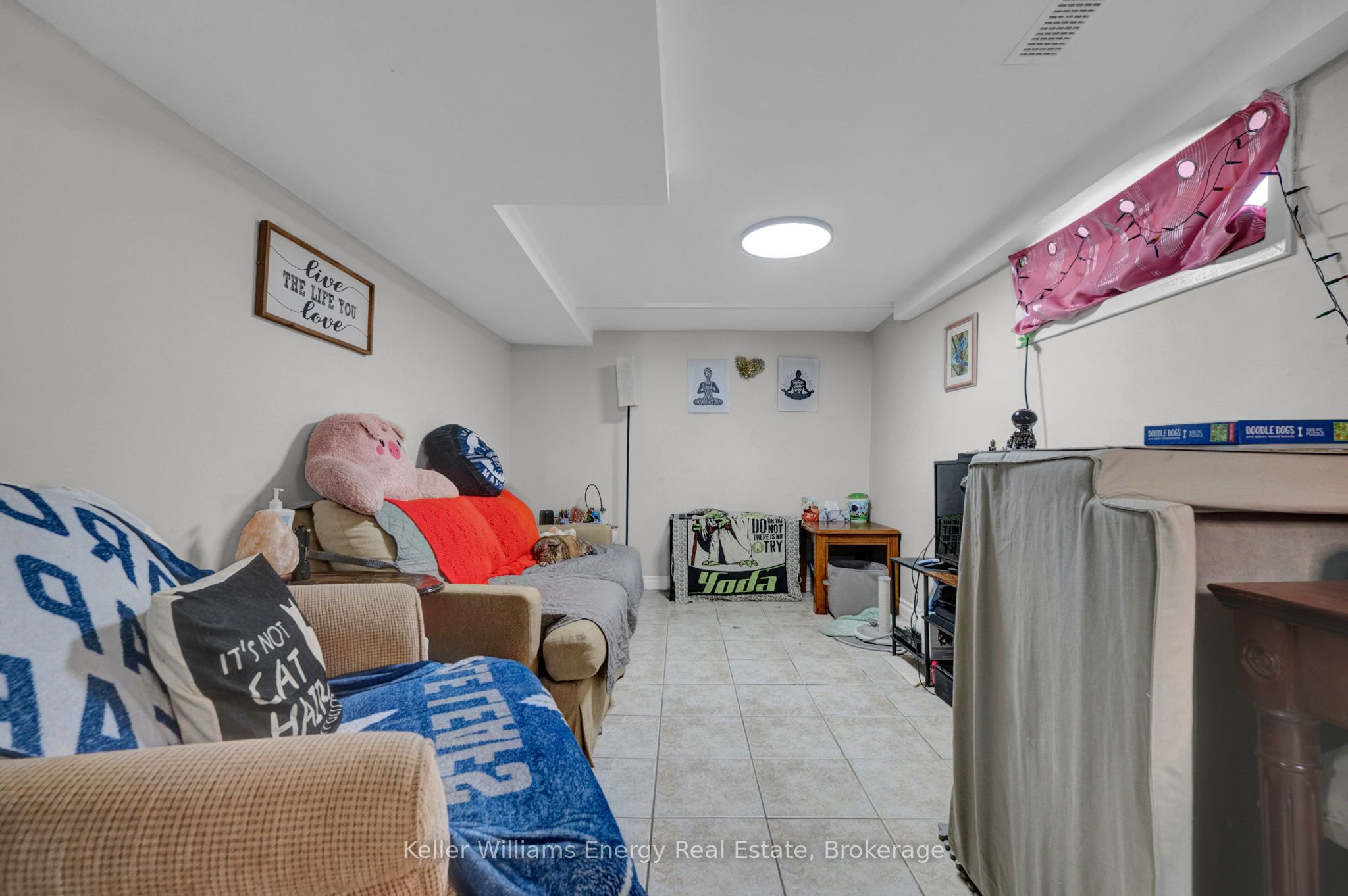 741 Ritson Road S Property Photo 26