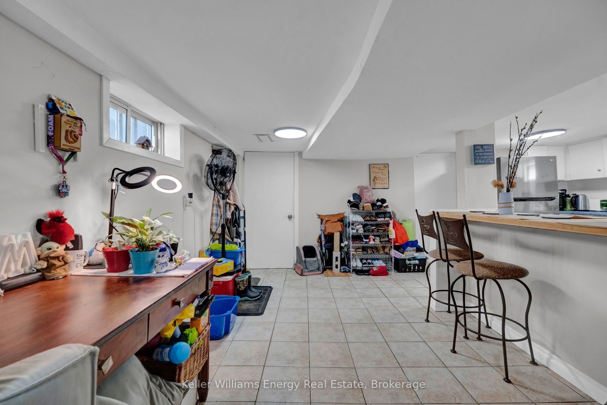 741 Ritson Road S Property Photo 27