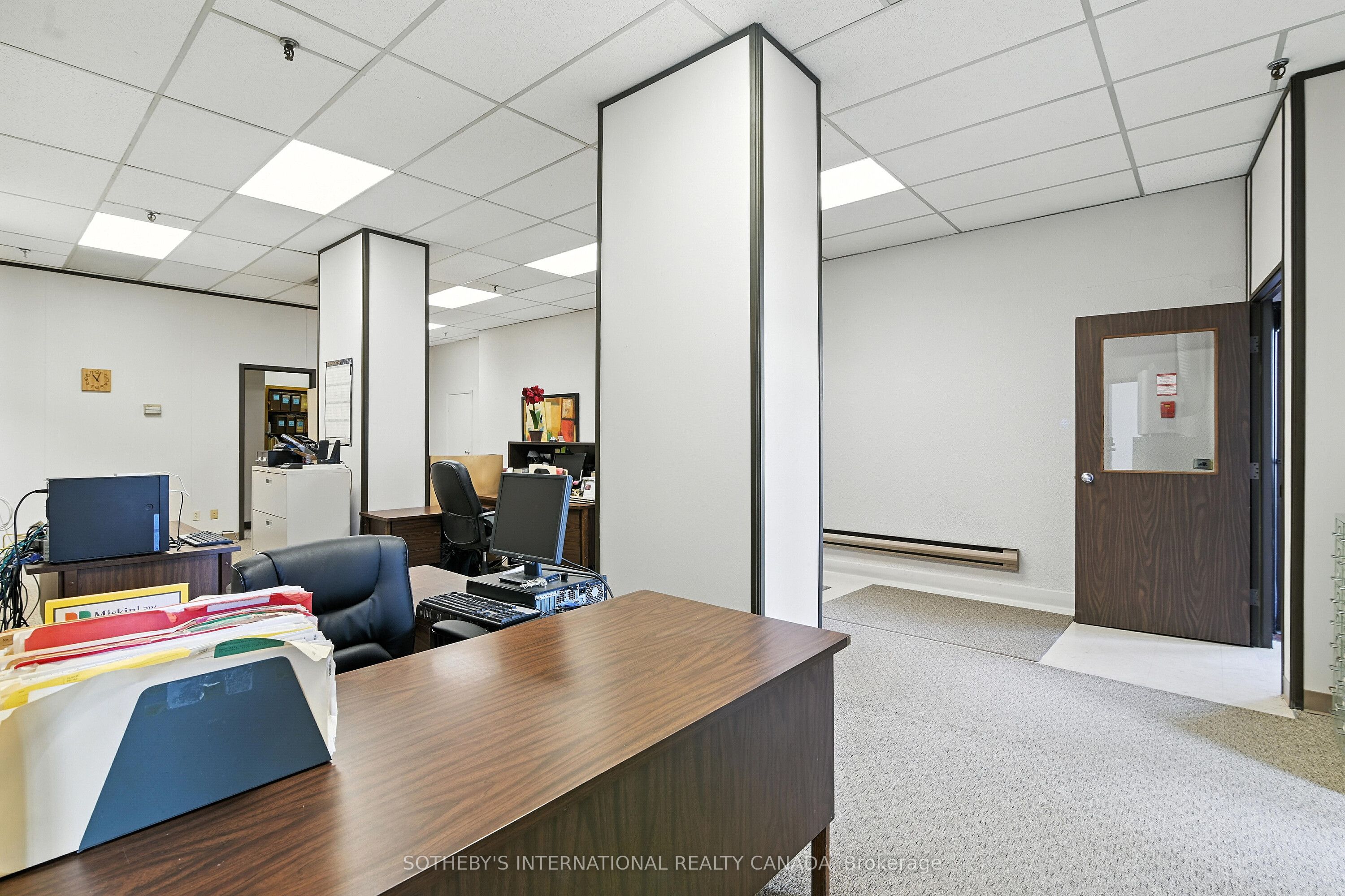 55 William Street E 101 Property Photo 6