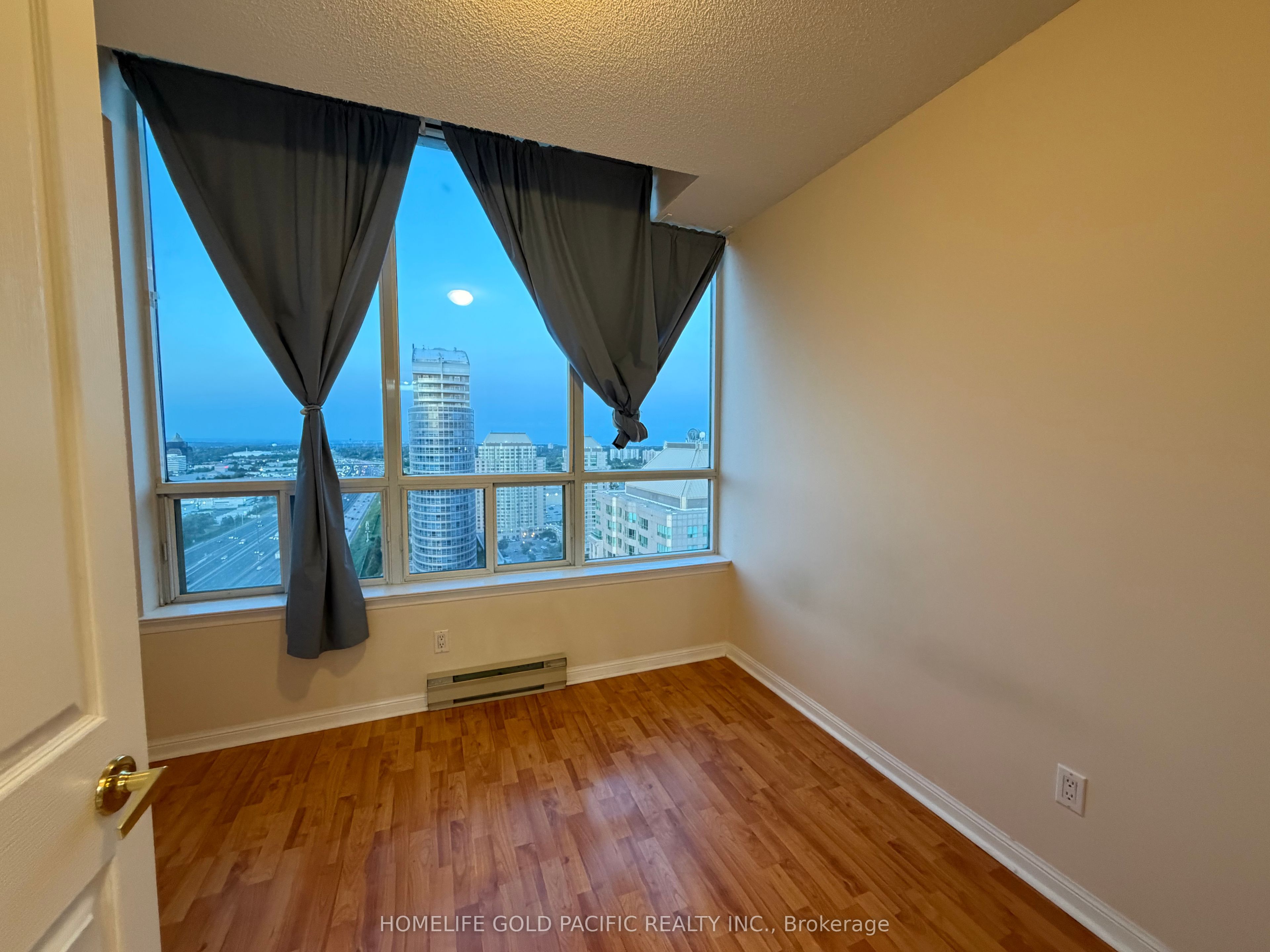 88 Corporate Drive Ph17 Property Photo 14
