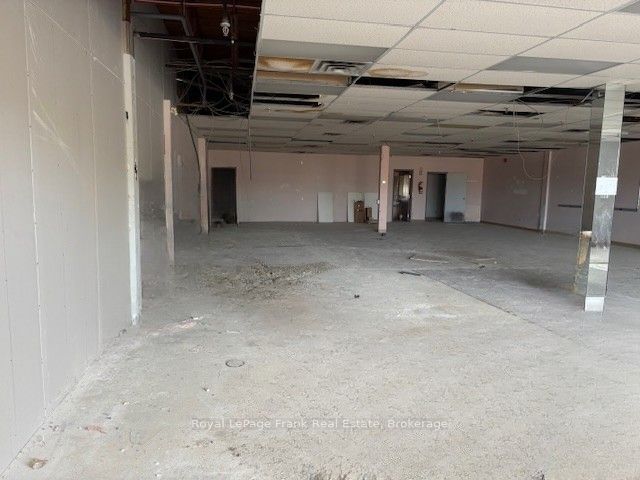 114 Dundas Street E 102b Property Photo 5