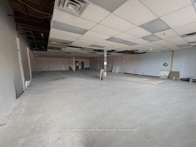 114 Dundas Street E 102b Property Photo 6