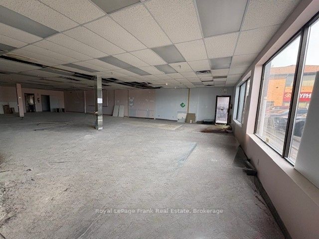 114 Dundas Street E 102b Property Photo 7