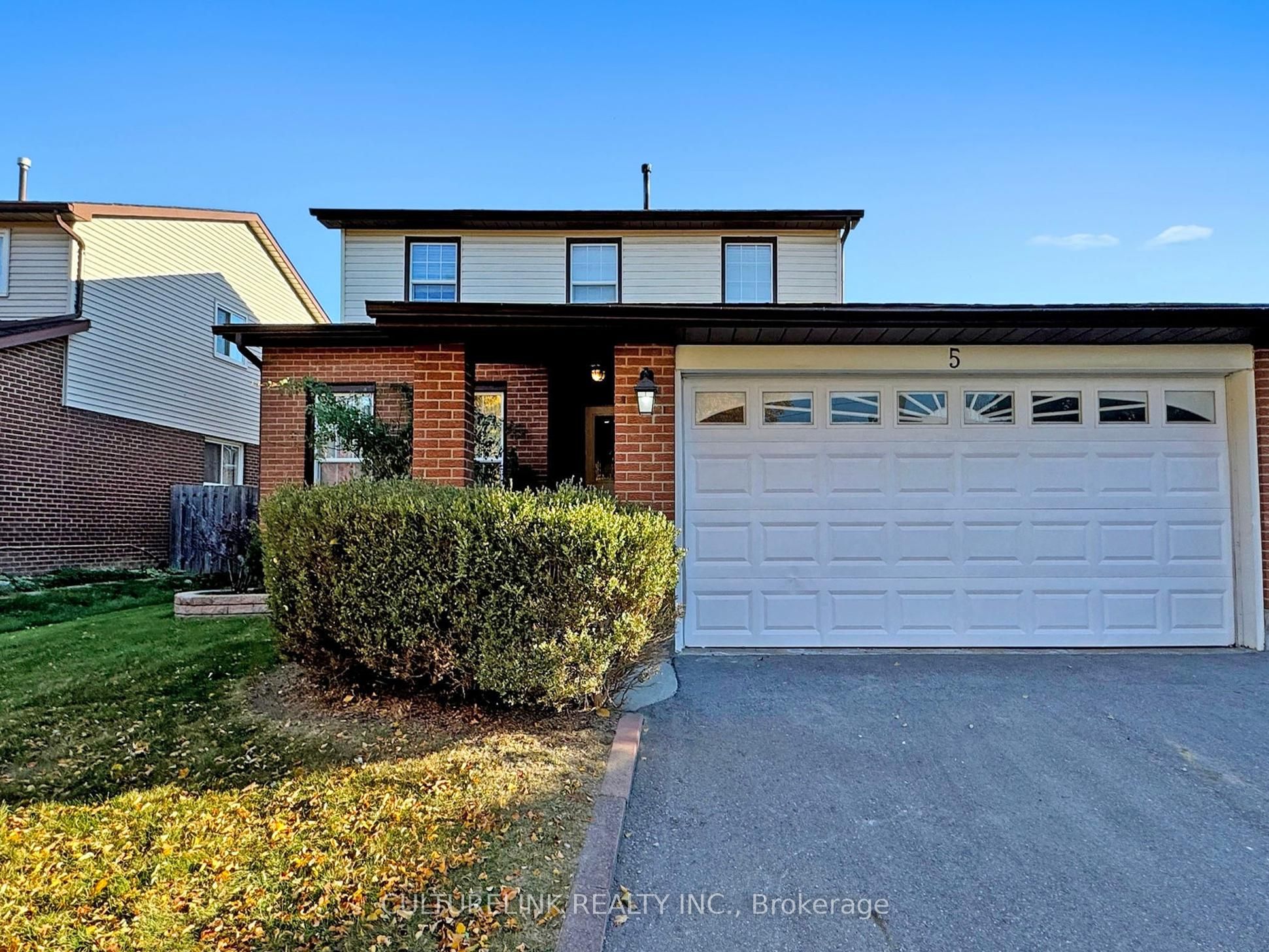 5 Haven Hill Square Property Photo 1