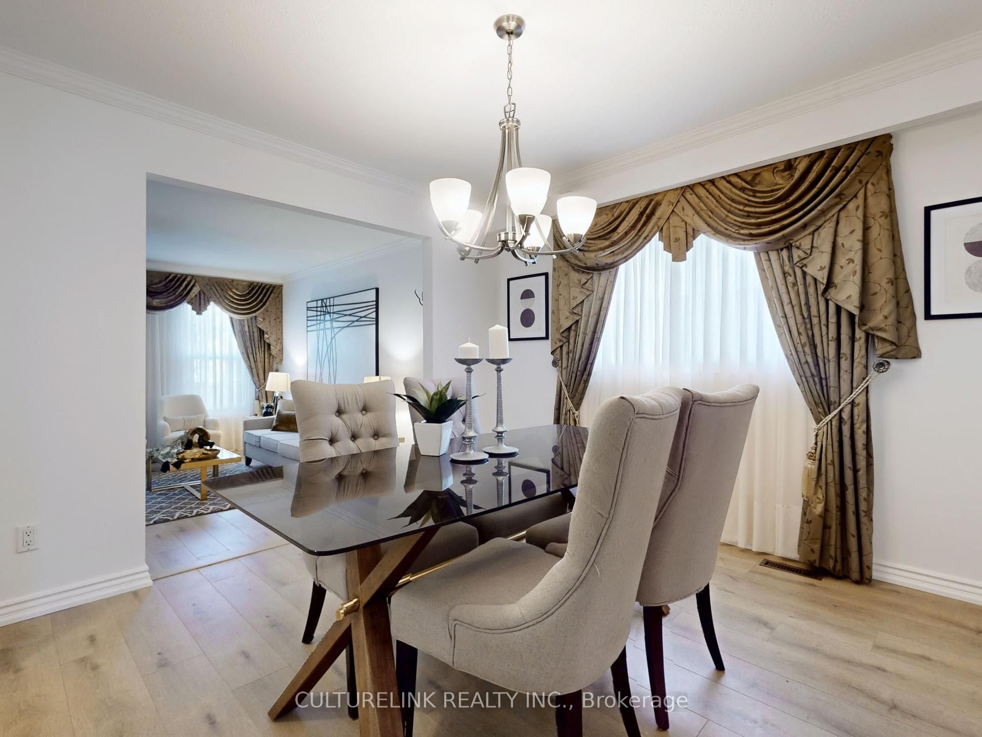 5 Haven Hill Square Property Photo 11