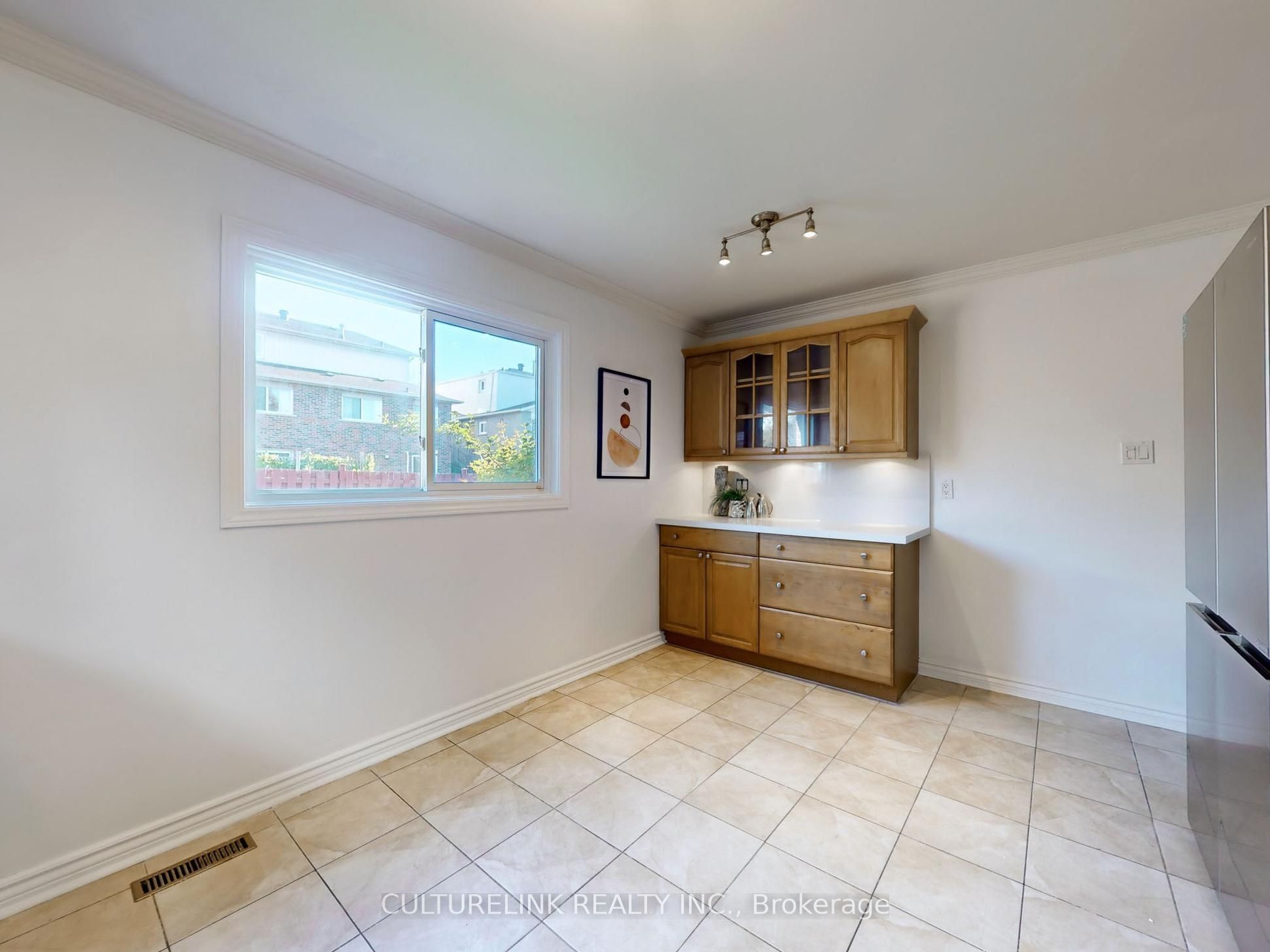5 Haven Hill Square Property Photo 15