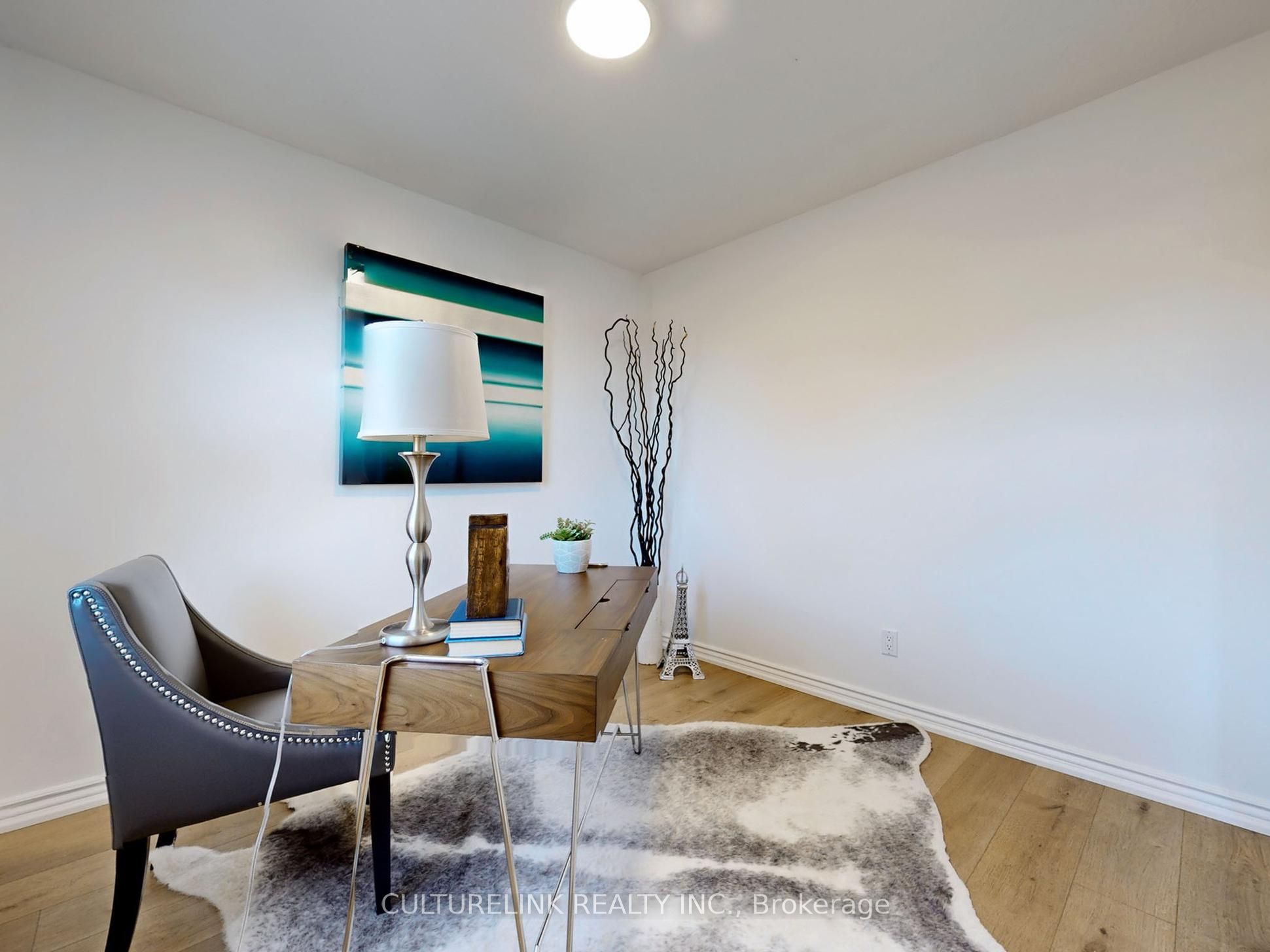 5 Haven Hill Square Property Photo 17