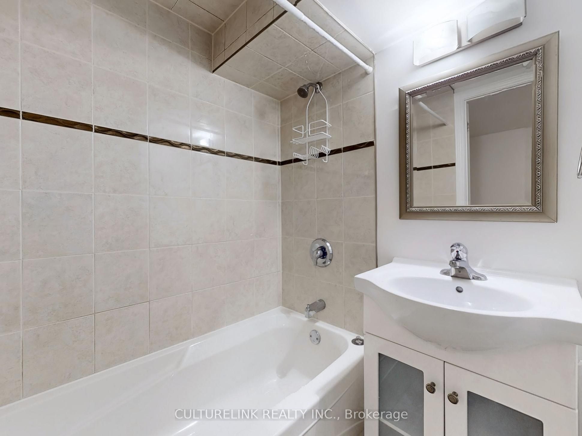 5 Haven Hill Square Property Photo 34