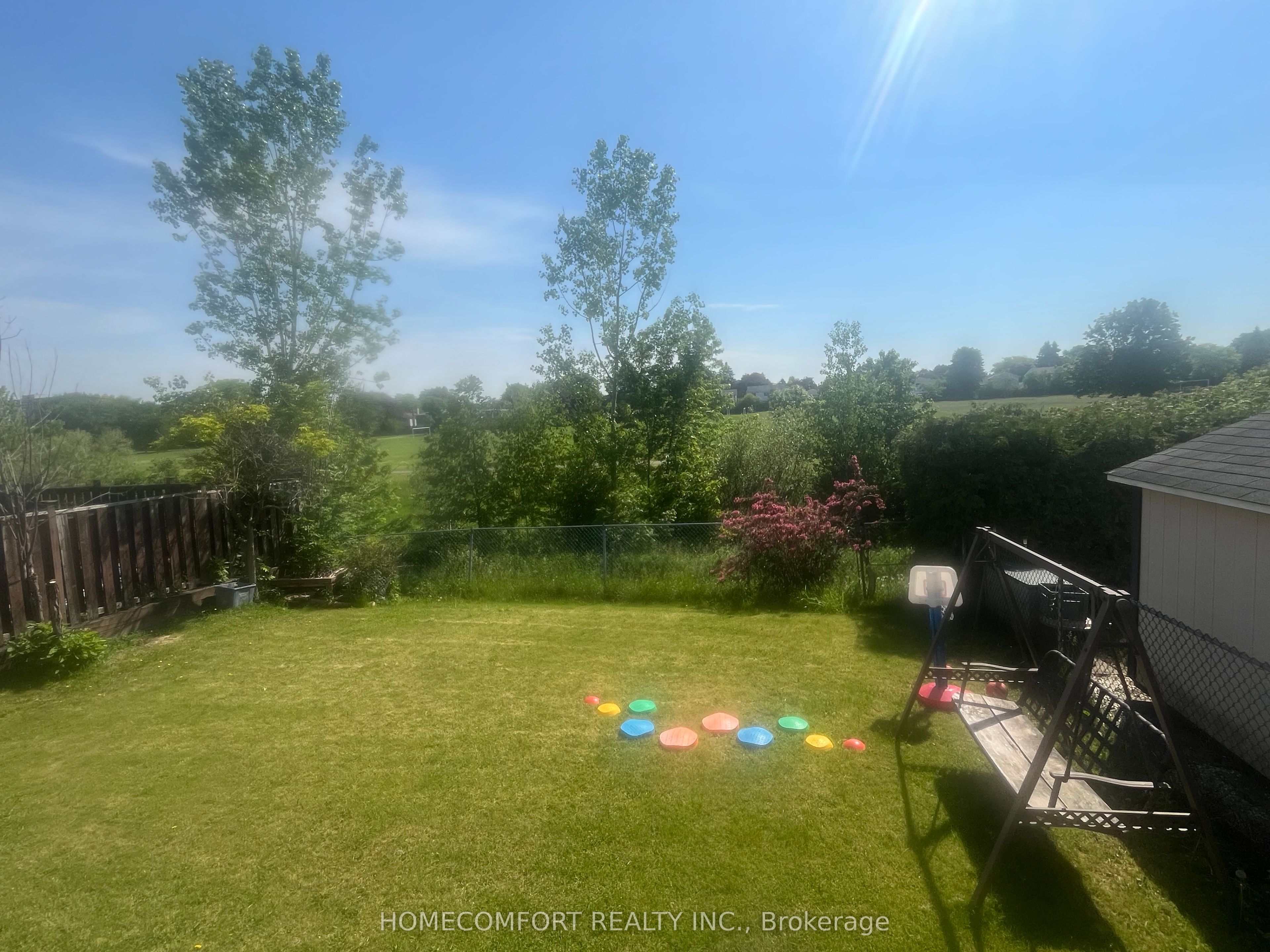 68 Carondale Crescent Property Photo 2