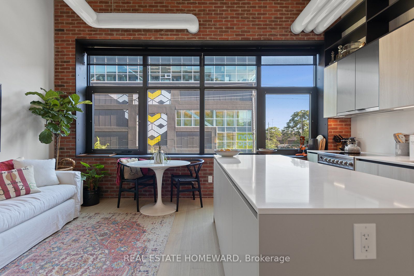 150 Logan Avenue 207 Property Photo 2