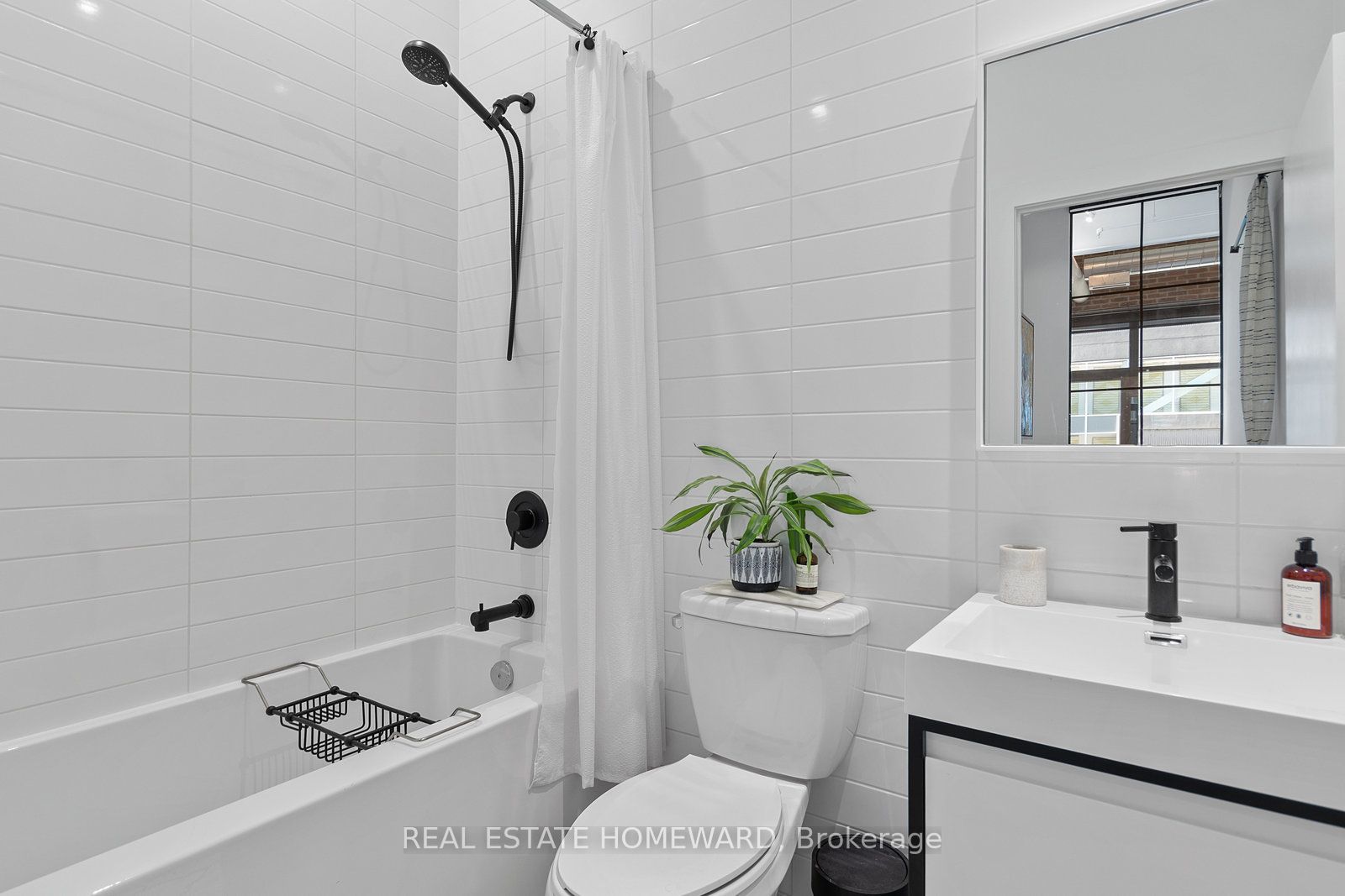 150 Logan Avenue 207 Property Photo 16
