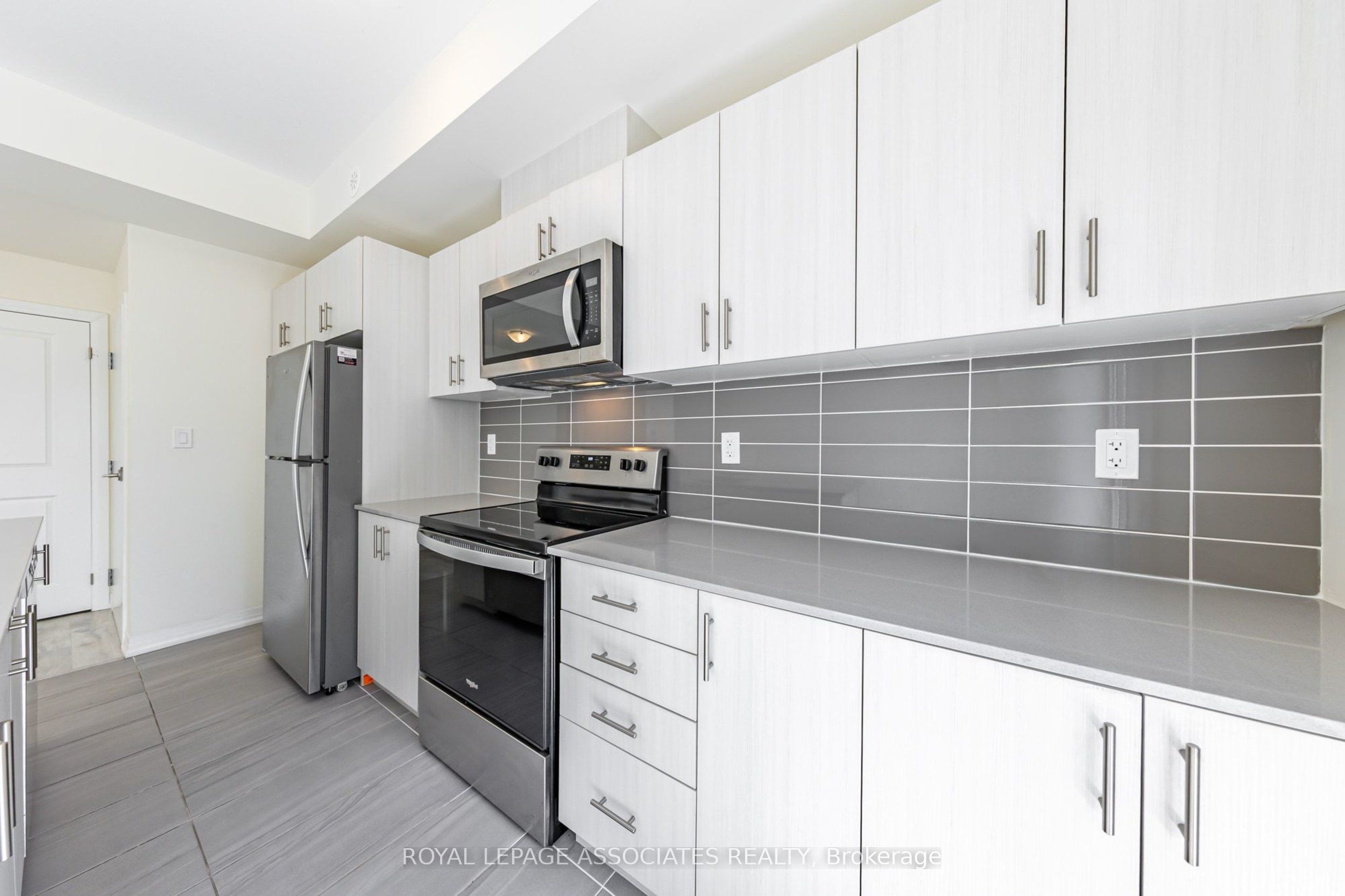 30 Liben Way 44 Property Photo 12