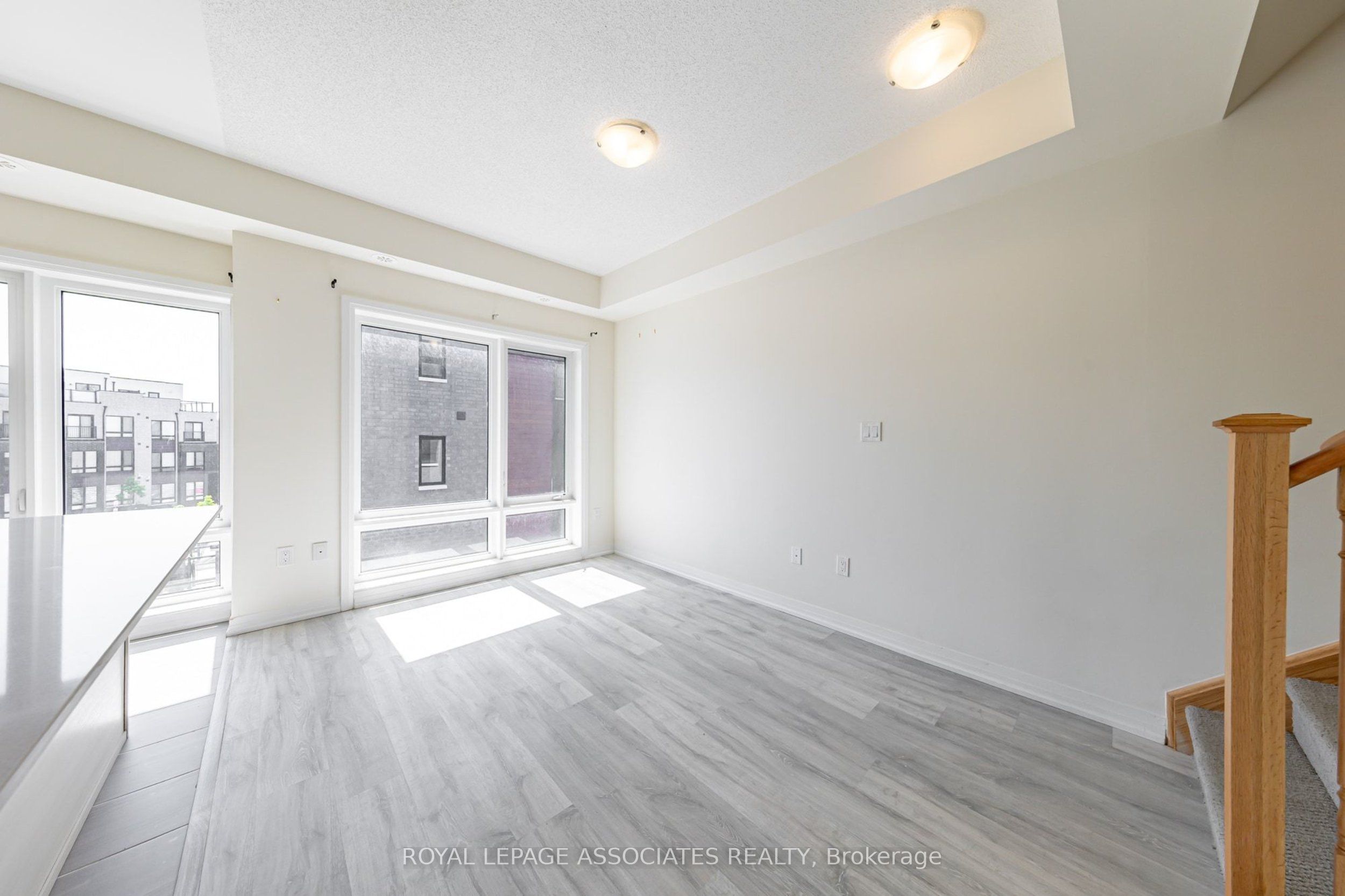 30 Liben Way 44 Property Photo 15