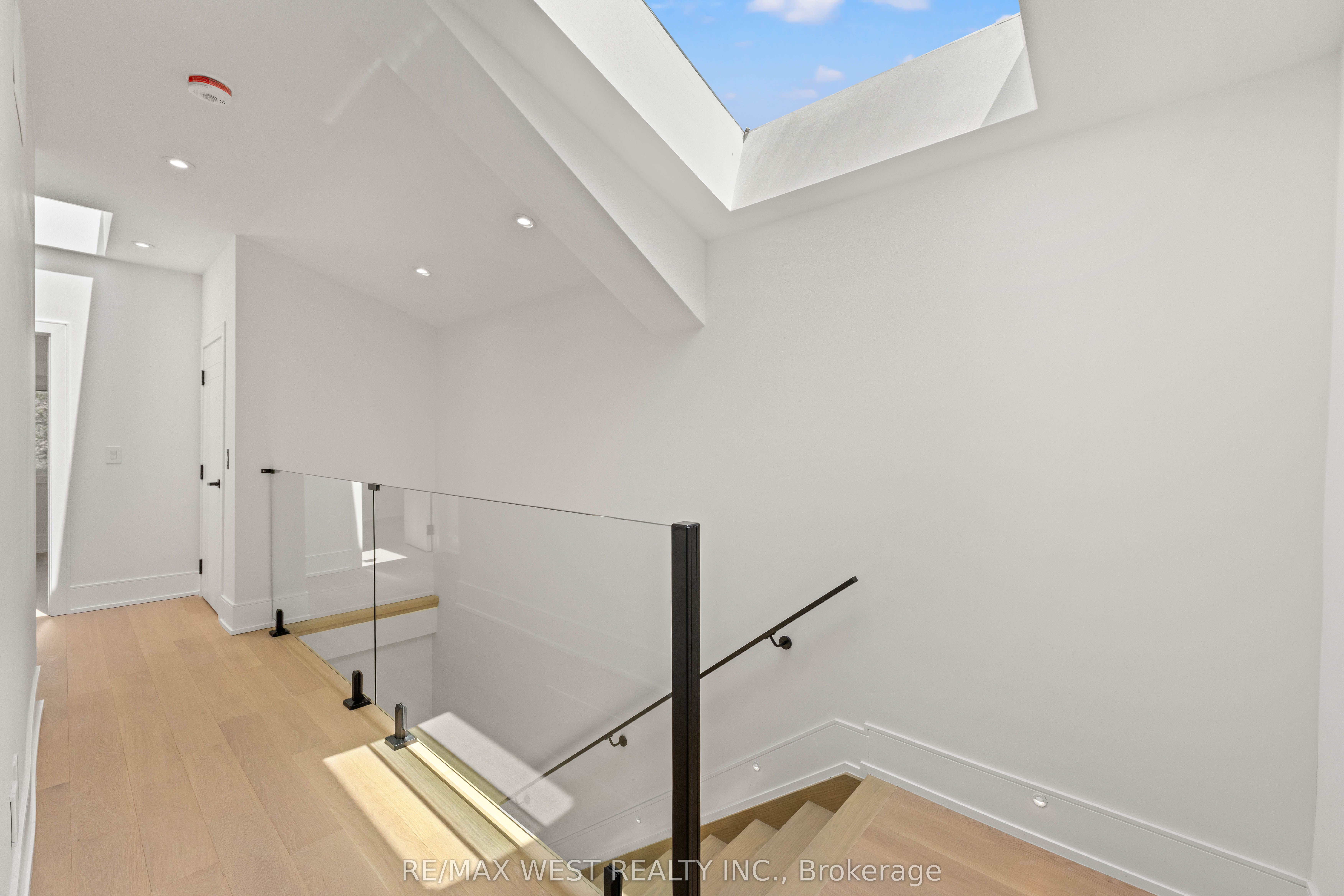 15 Cruikshank Avenue Property Photo 37