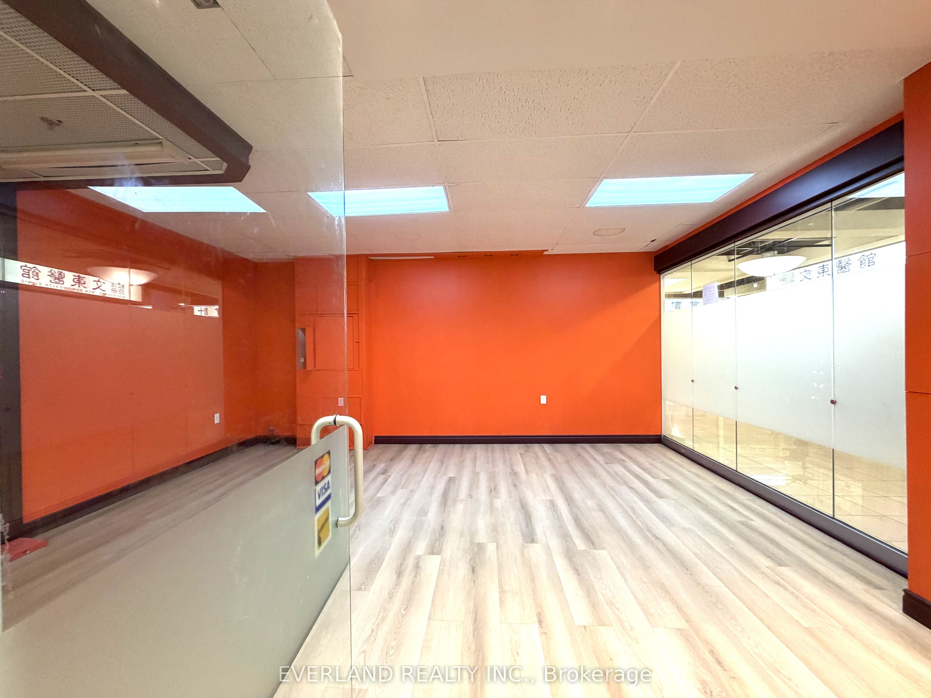 4675 Steeles Avenue E 2b13 Property Photo 4