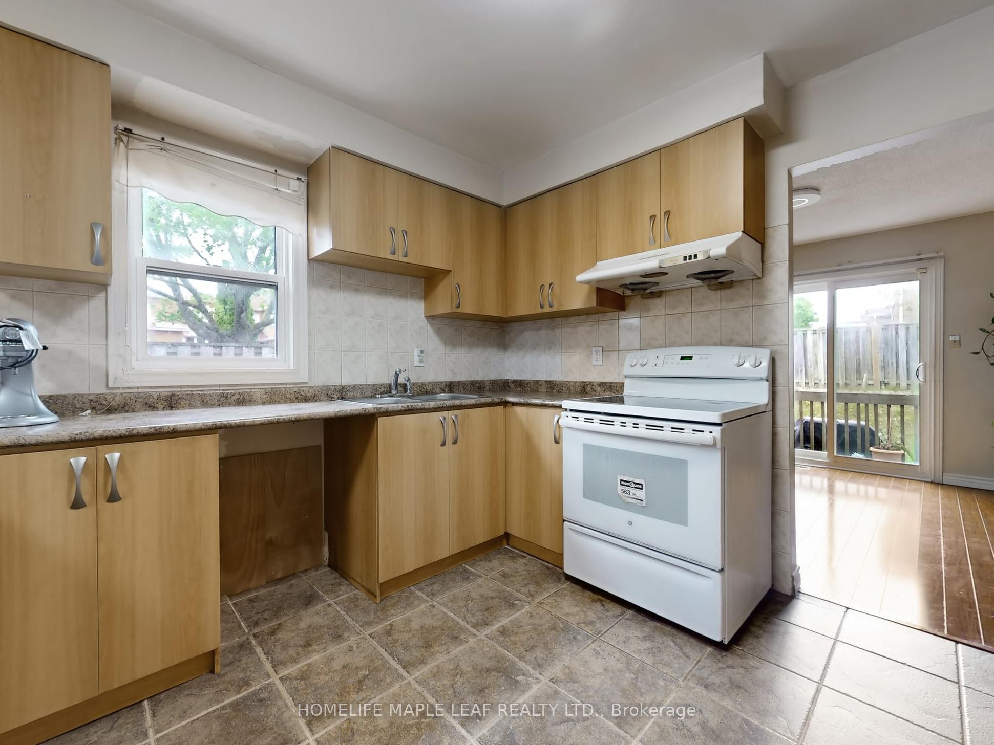 39 Lamay Crescent Property Photo 12