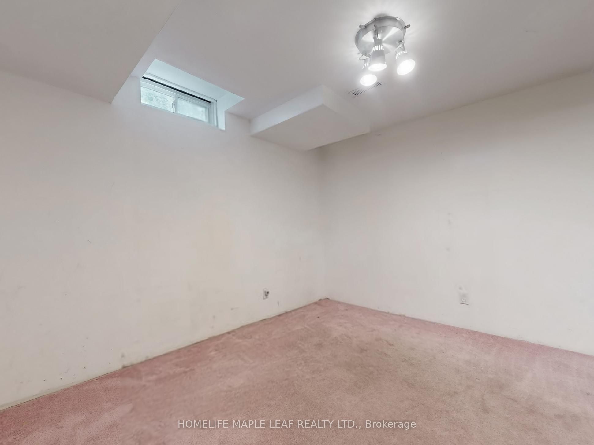 39 Lamay Crescent Property Photo 37