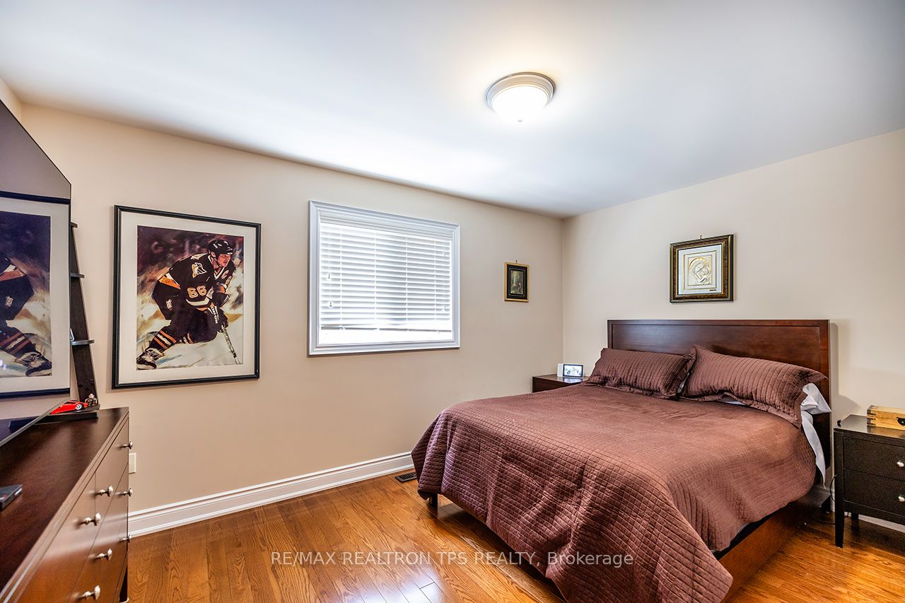 25 Leafield Drive Property Photo 21