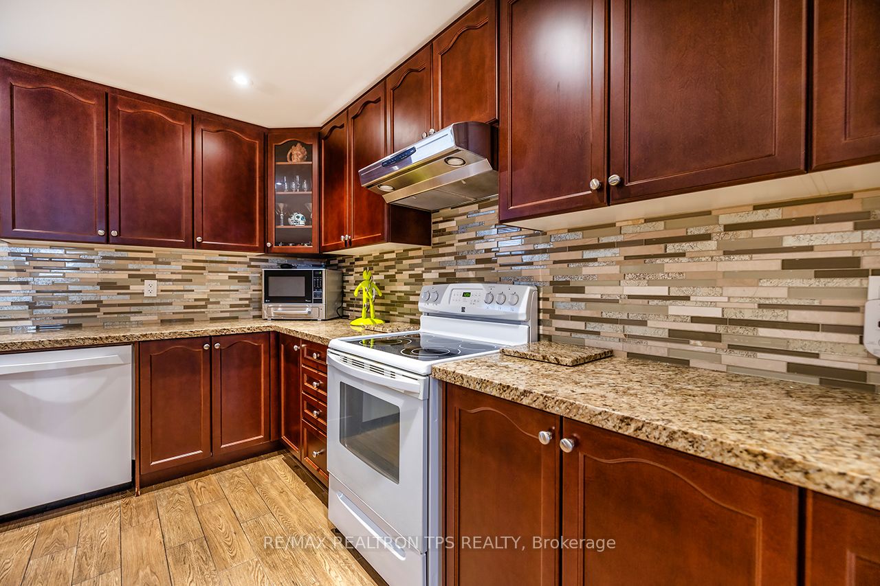 25 Leafield Drive Property Photo 29