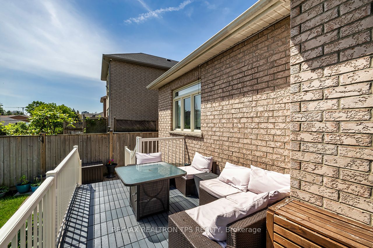 25 Leafield Drive Property Photo 38