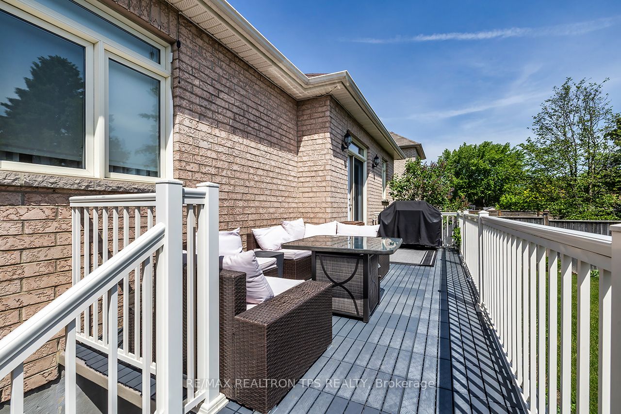 25 Leafield Drive Property Photo 39