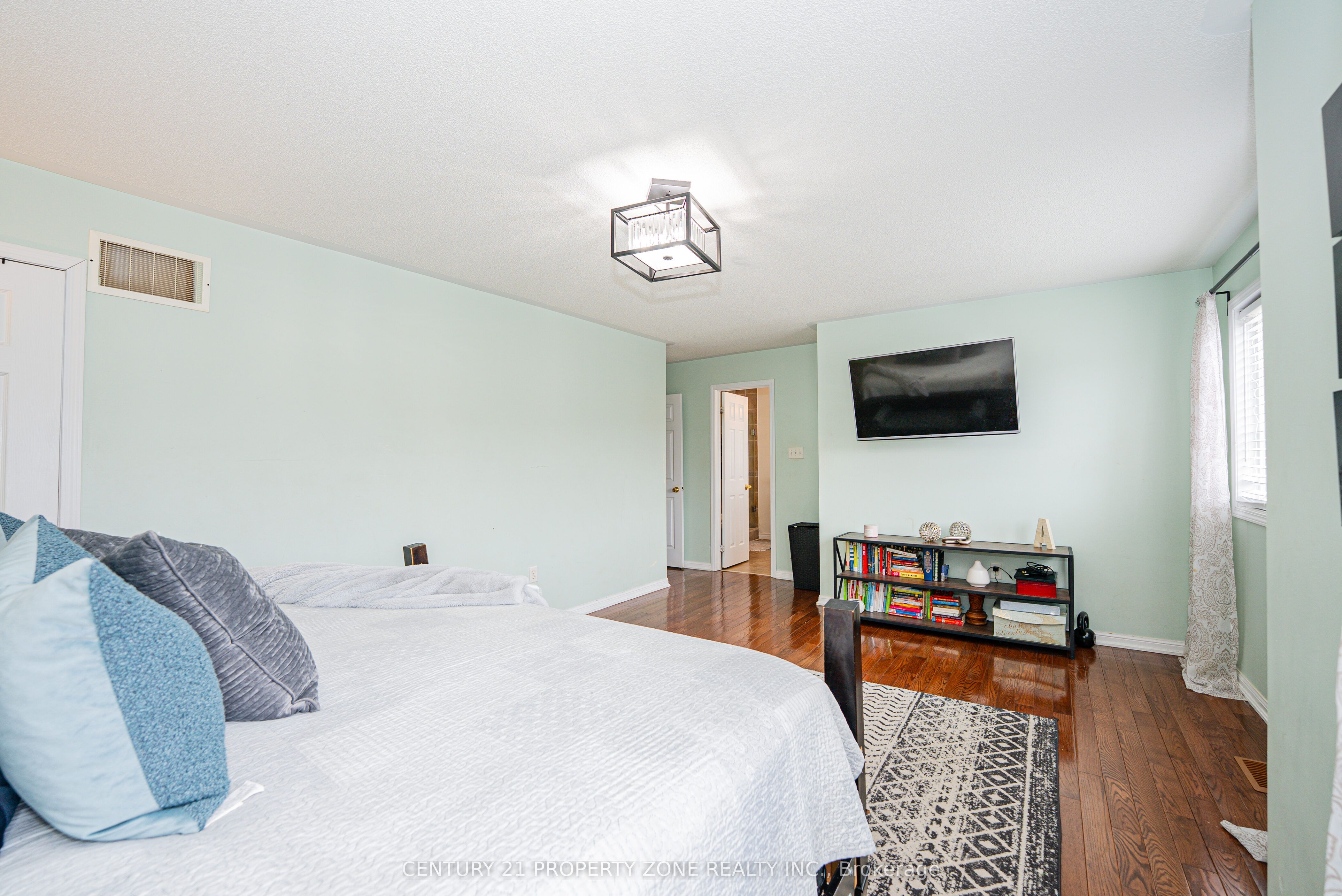 804 Ormond Drive Property Photo 27