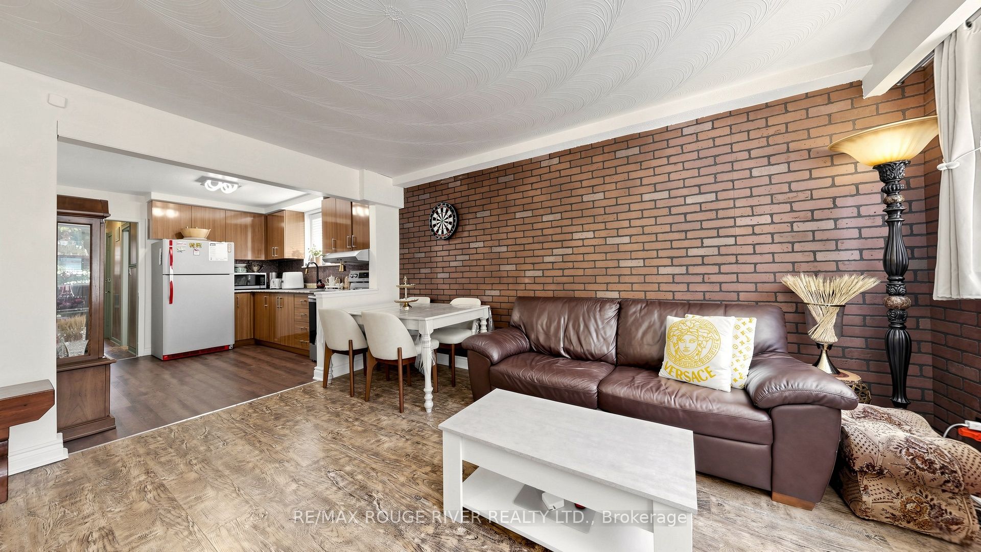 263 Oak Park Avenue Property Photo 5