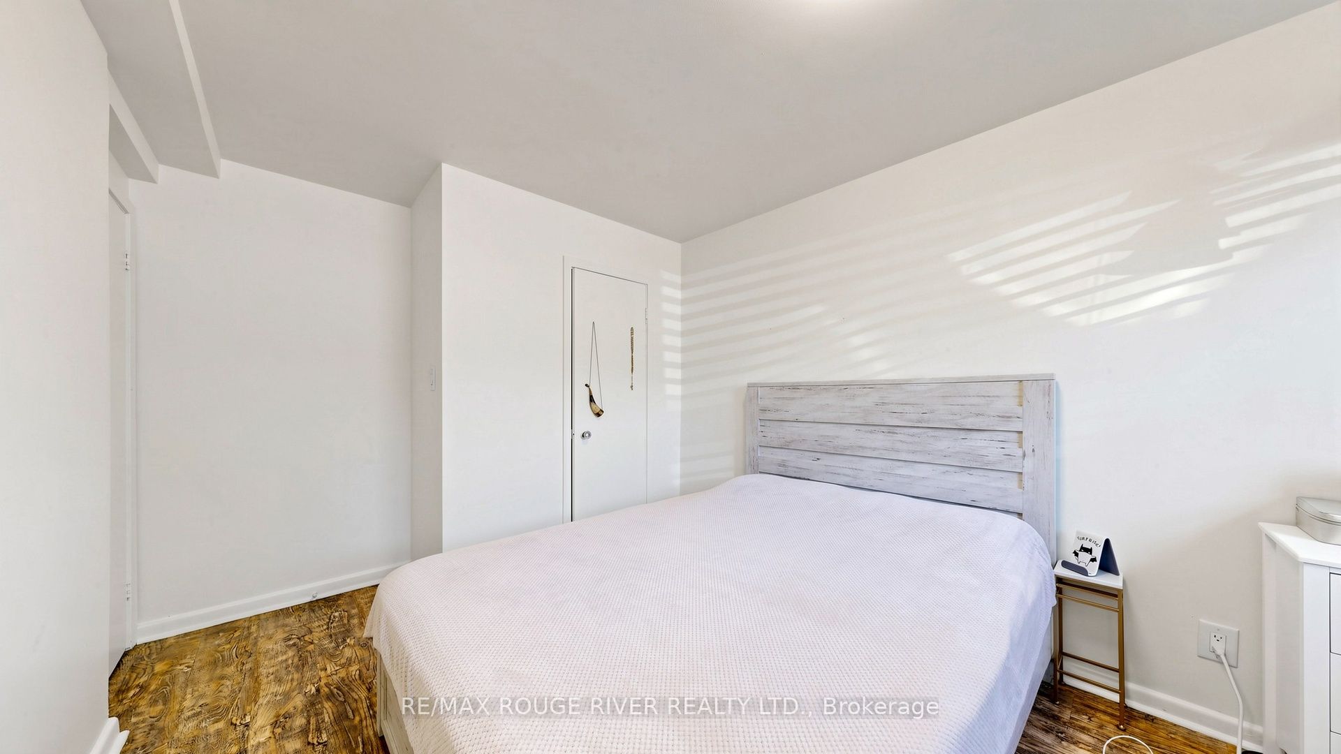 263 Oak Park Avenue Property Photo 11
