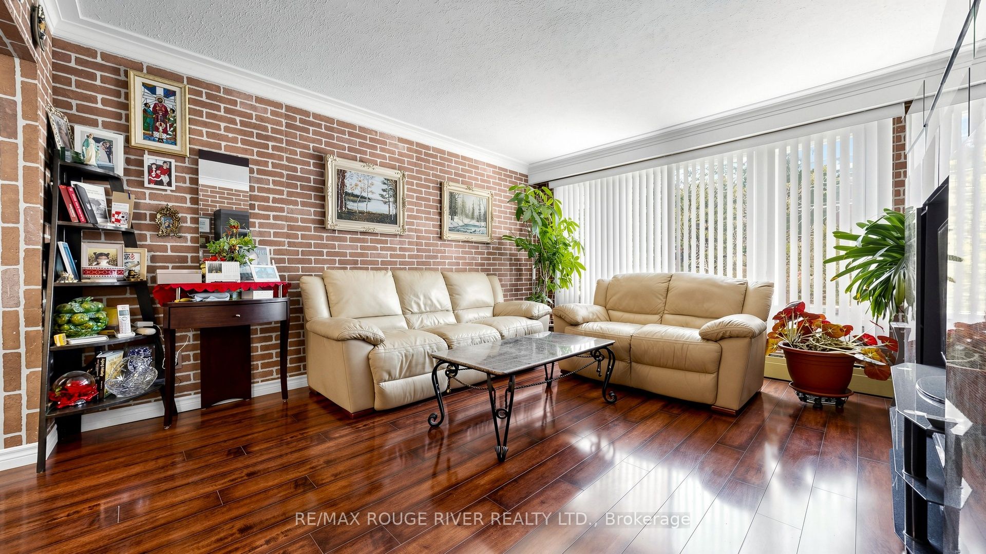 263 Oak Park Avenue Property Photo 15