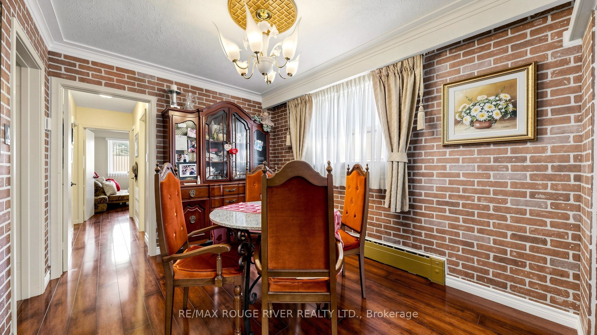 263 Oak Park Avenue Property Photo 18