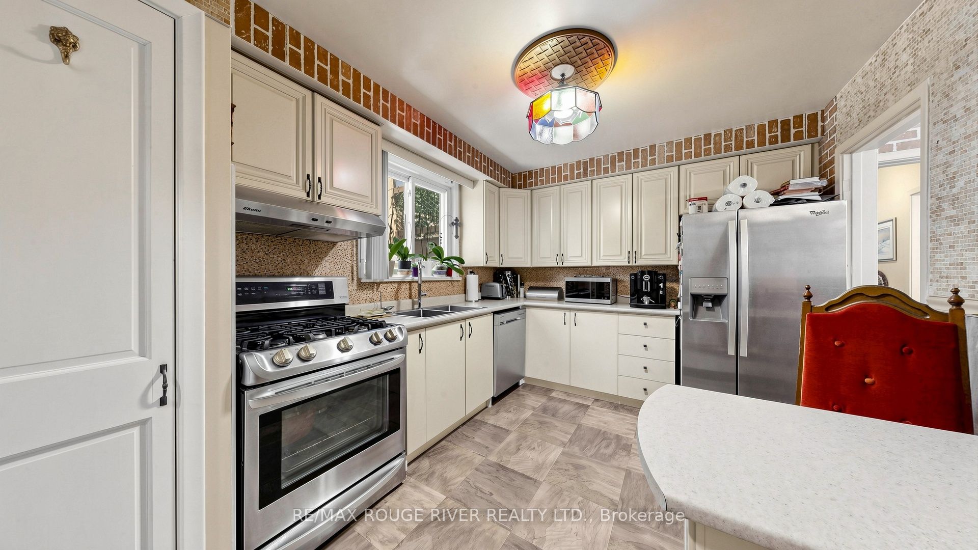 263 Oak Park Avenue Property Photo 20