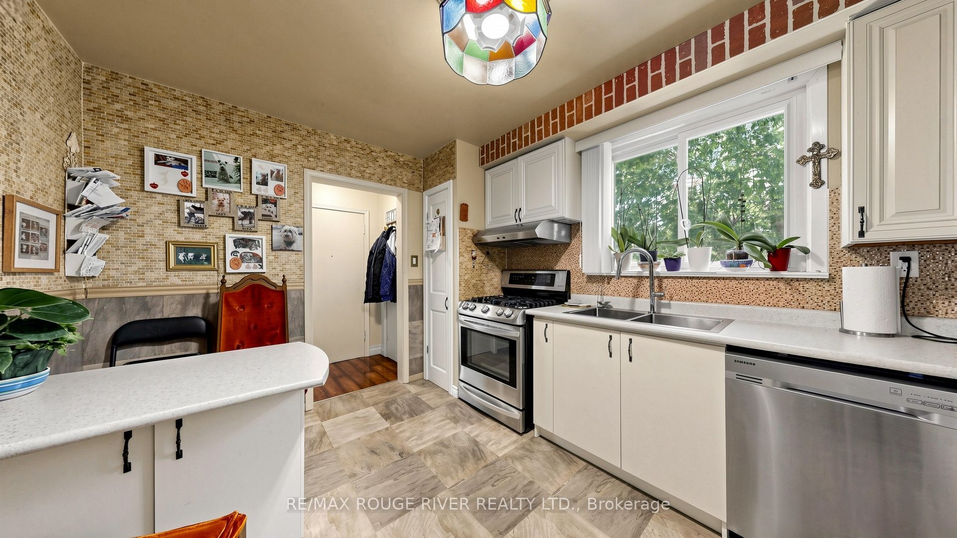 263 Oak Park Avenue Property Photo 22