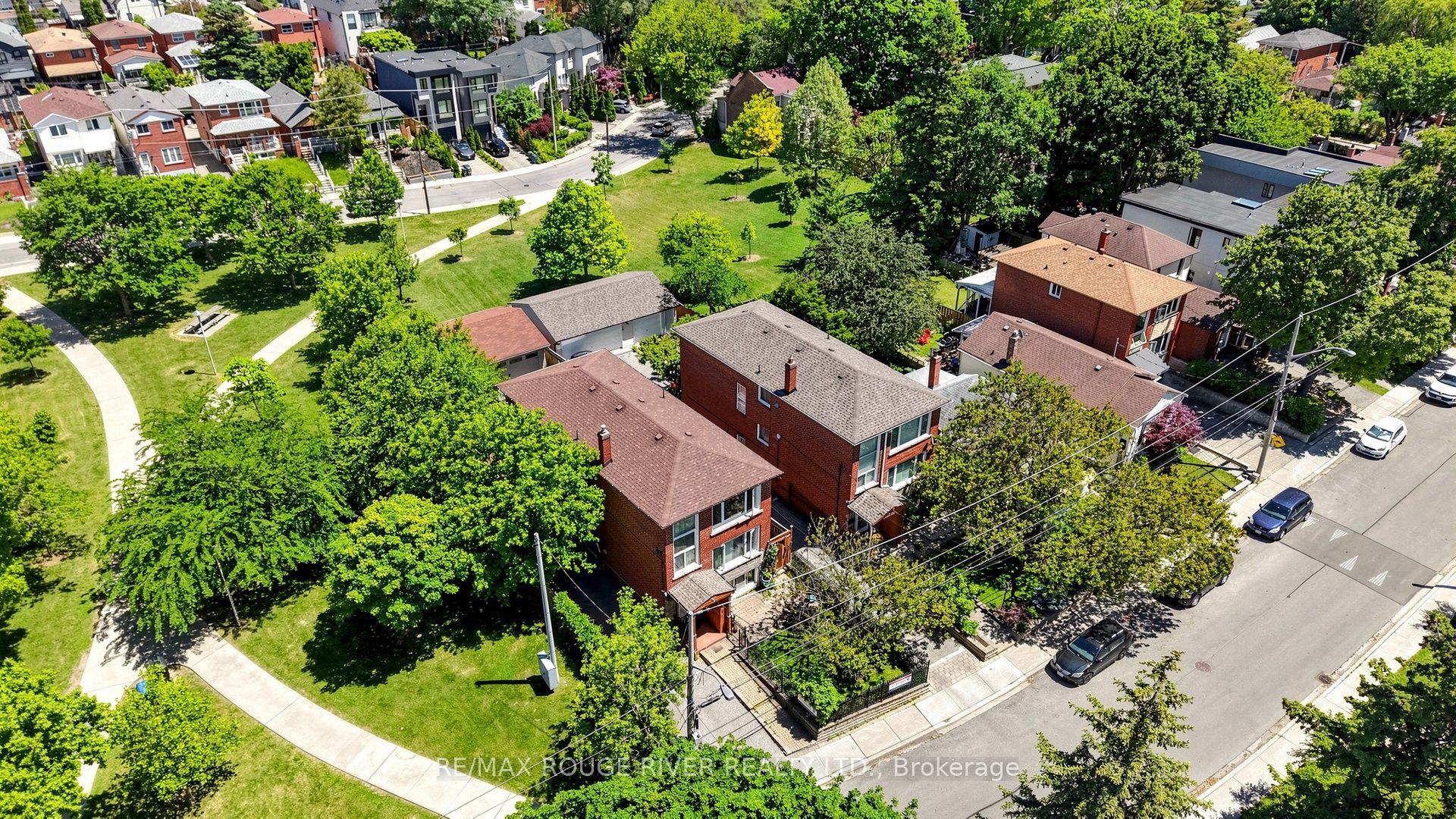 263 Oak Park Avenue Property Photo 43