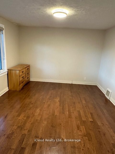 38 Kawartha Avenue Property Photo 4