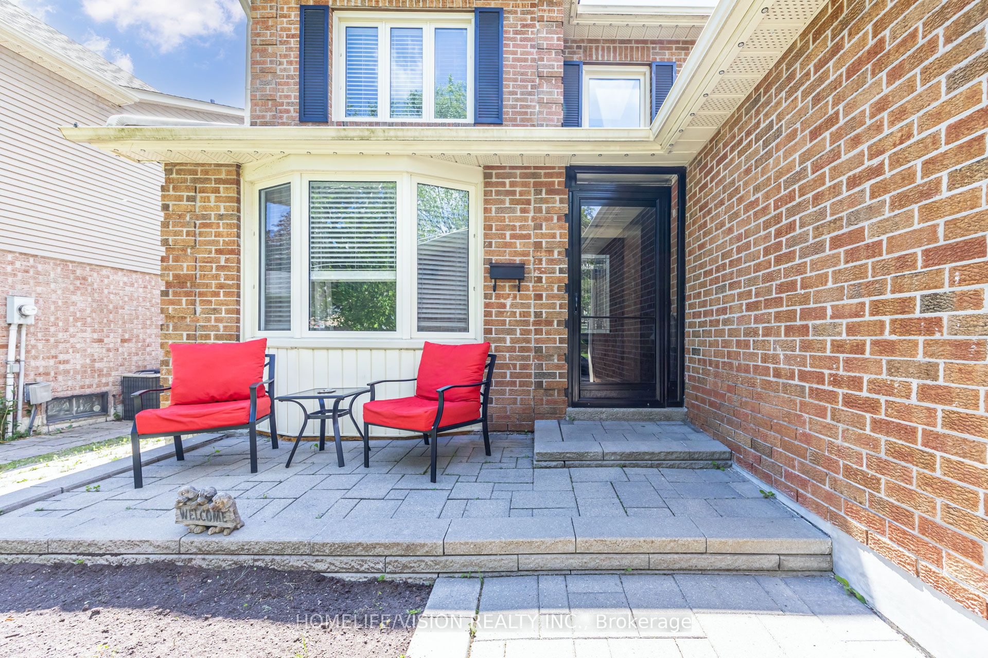 1206 Fieldstone Circle Property Photo 3