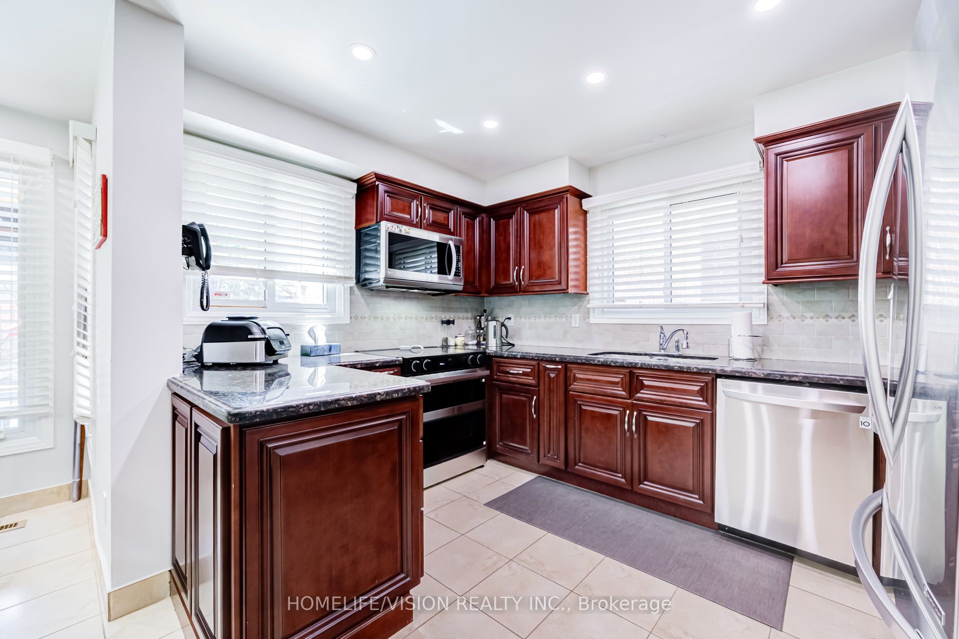1206 Fieldstone Circle Property Photo 11