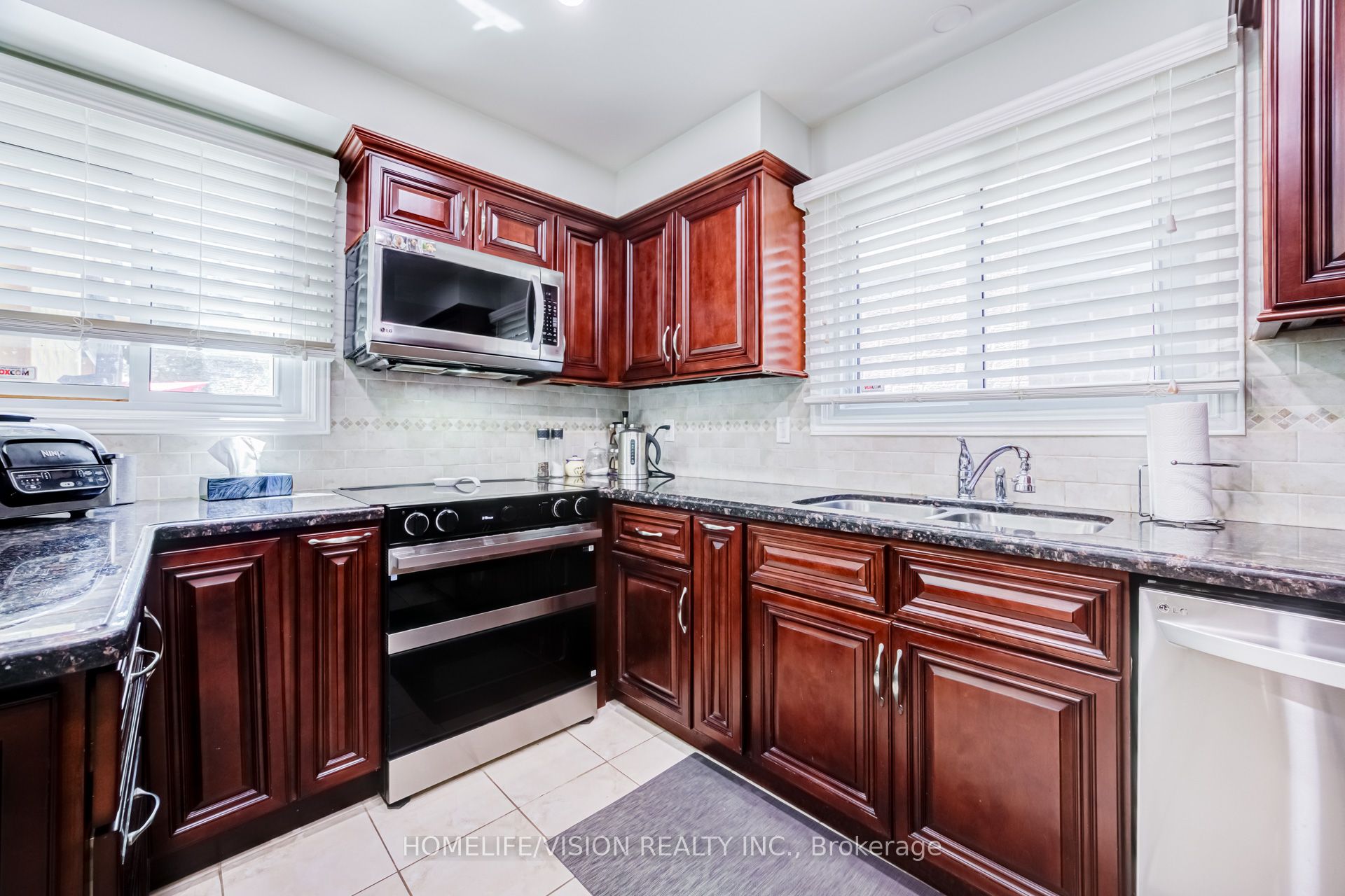 1206 Fieldstone Circle Property Photo 13