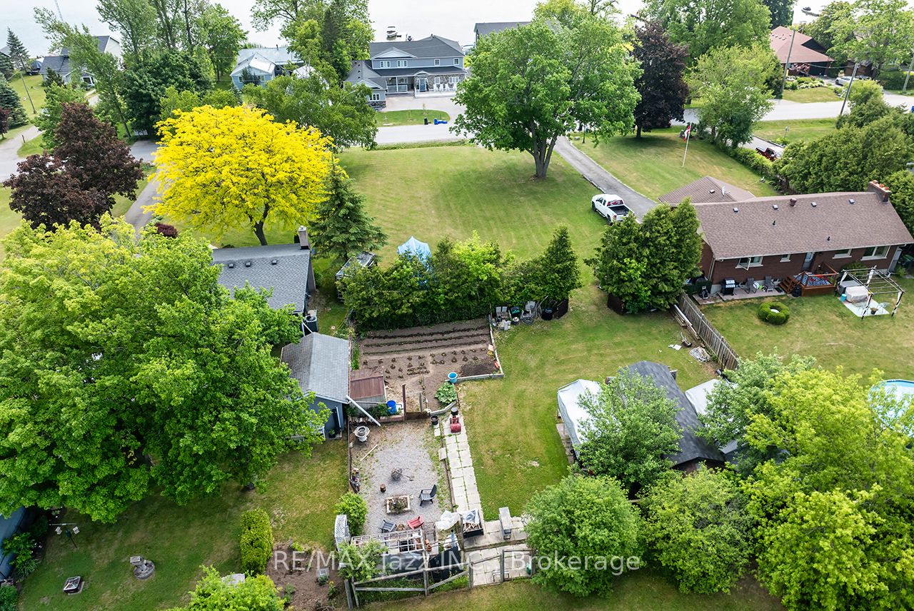 90 Aldred Drive Property Photo 7