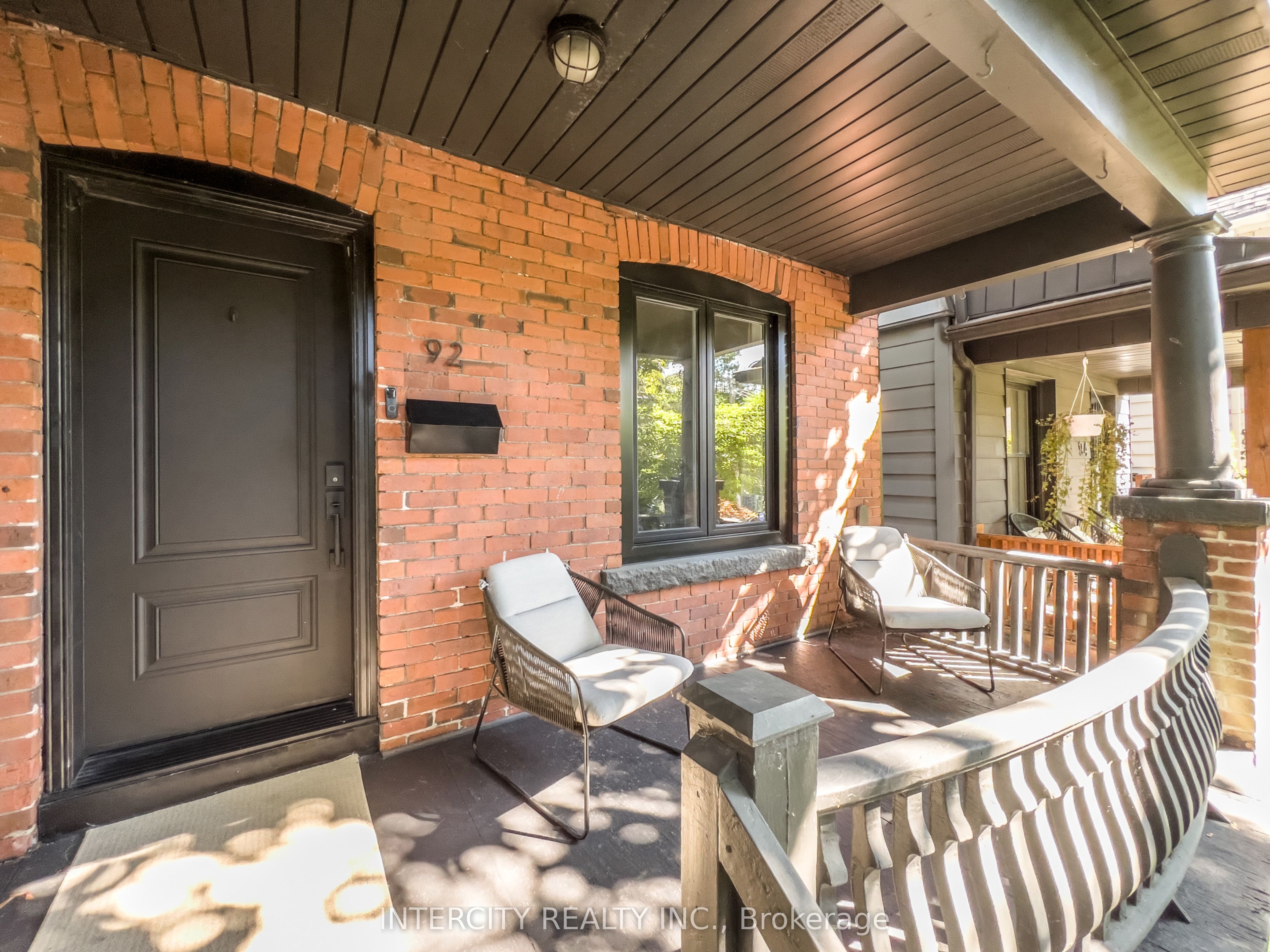 92 Dagmar Avenue Property Photo 2