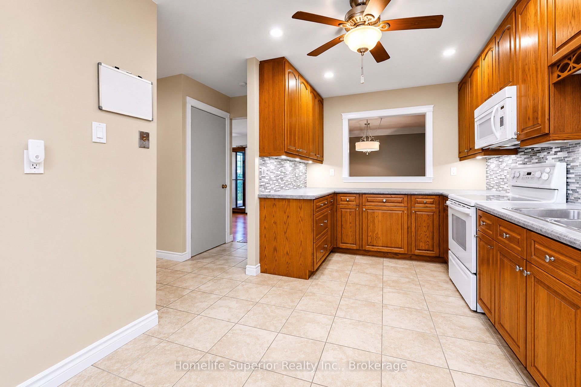 1057 Exeter Street Property Photo 8