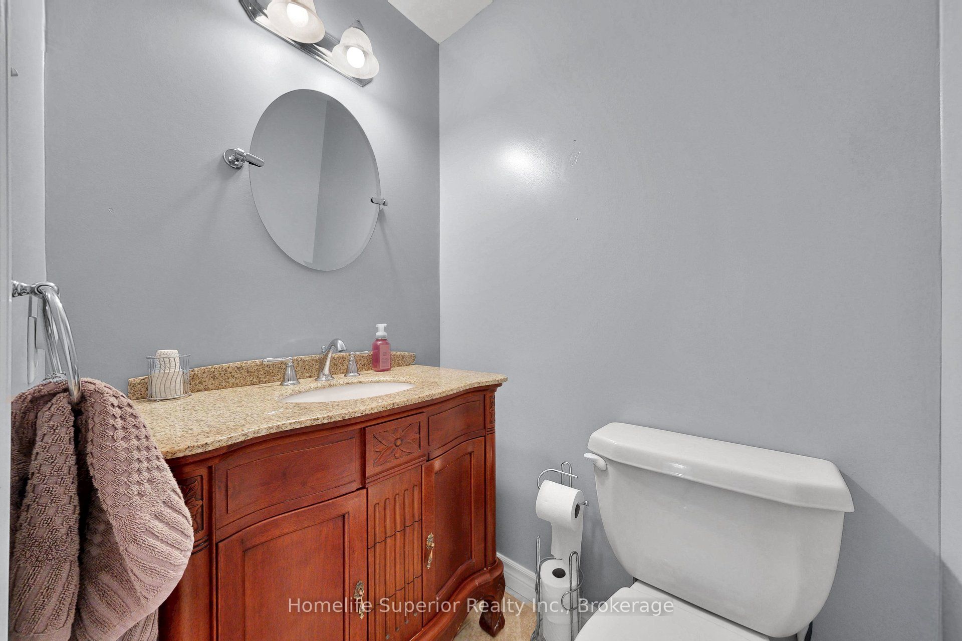 1057 Exeter Street Property Photo 11