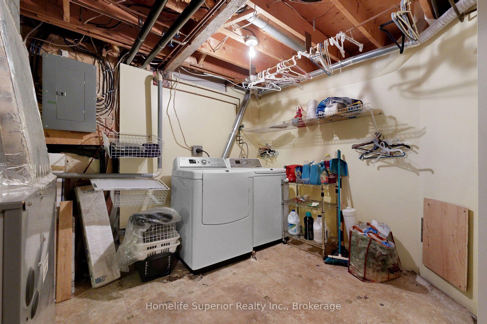 1057 Exeter Street Property Photo 31