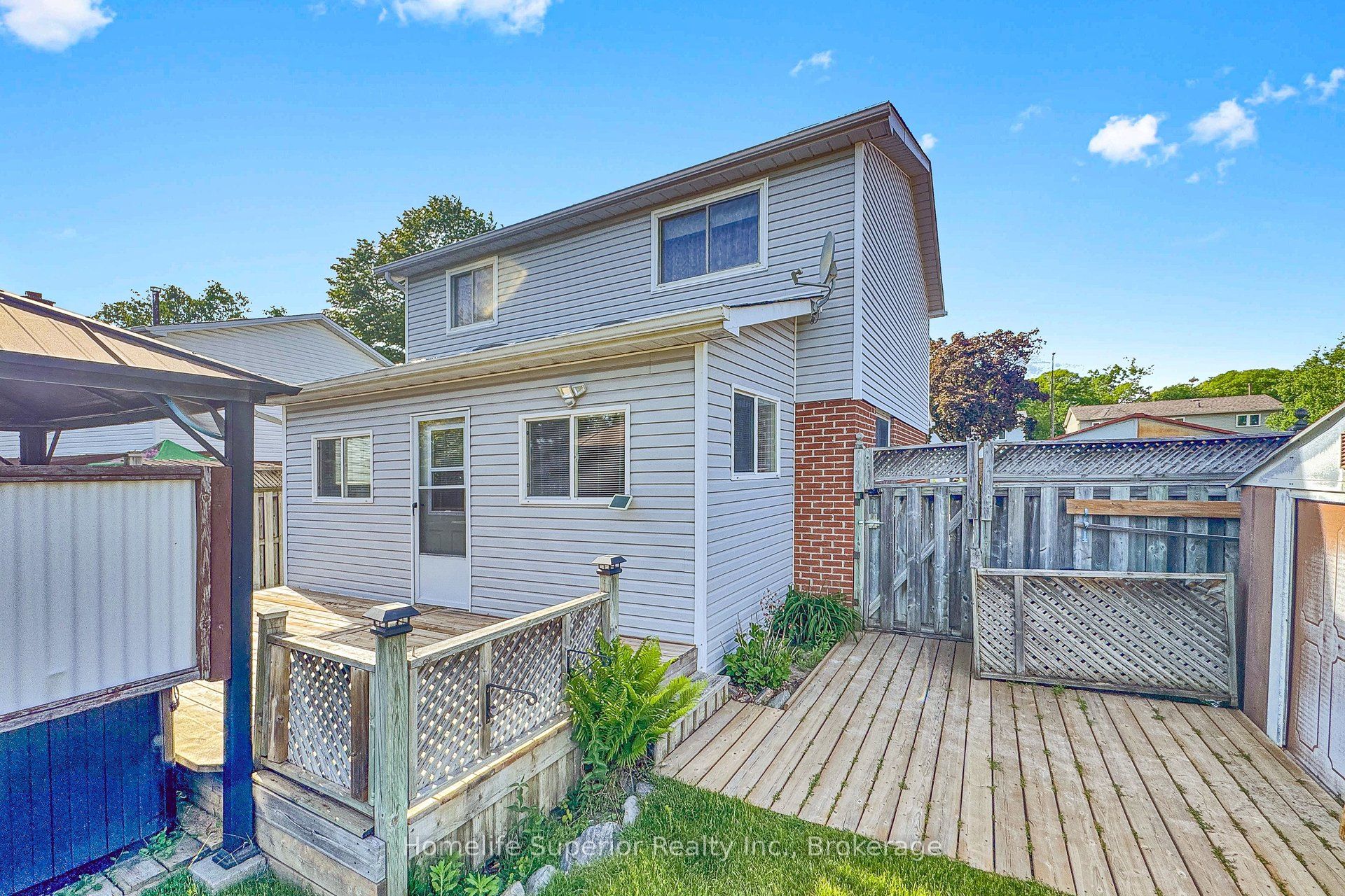 1057 Exeter Street Property Photo 37